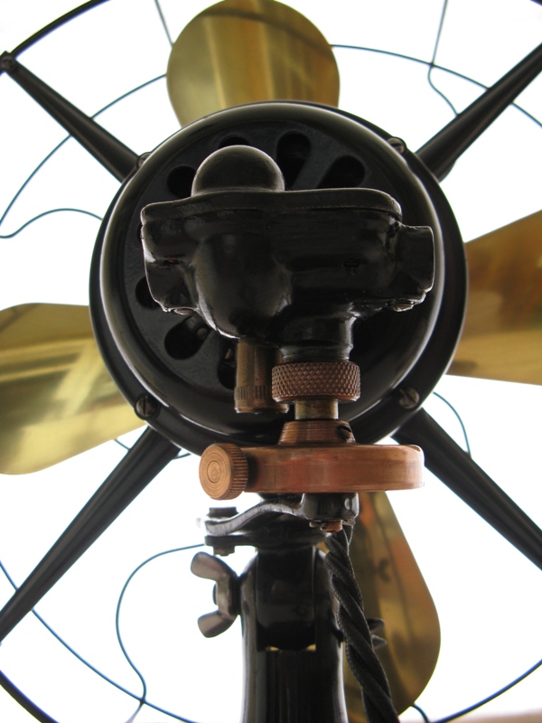 Oscillator Back View